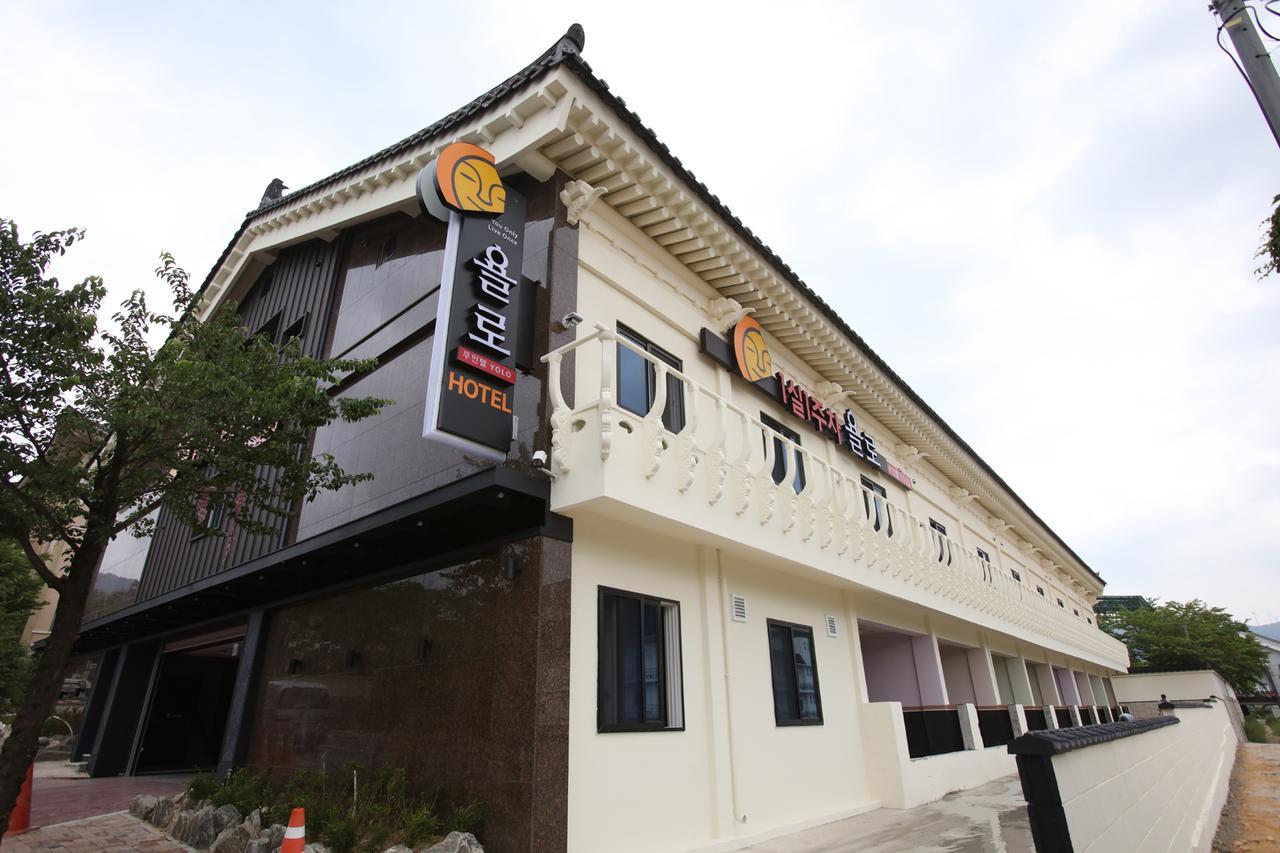 Hotel Yolo Chongnae-dong Bagian luar foto