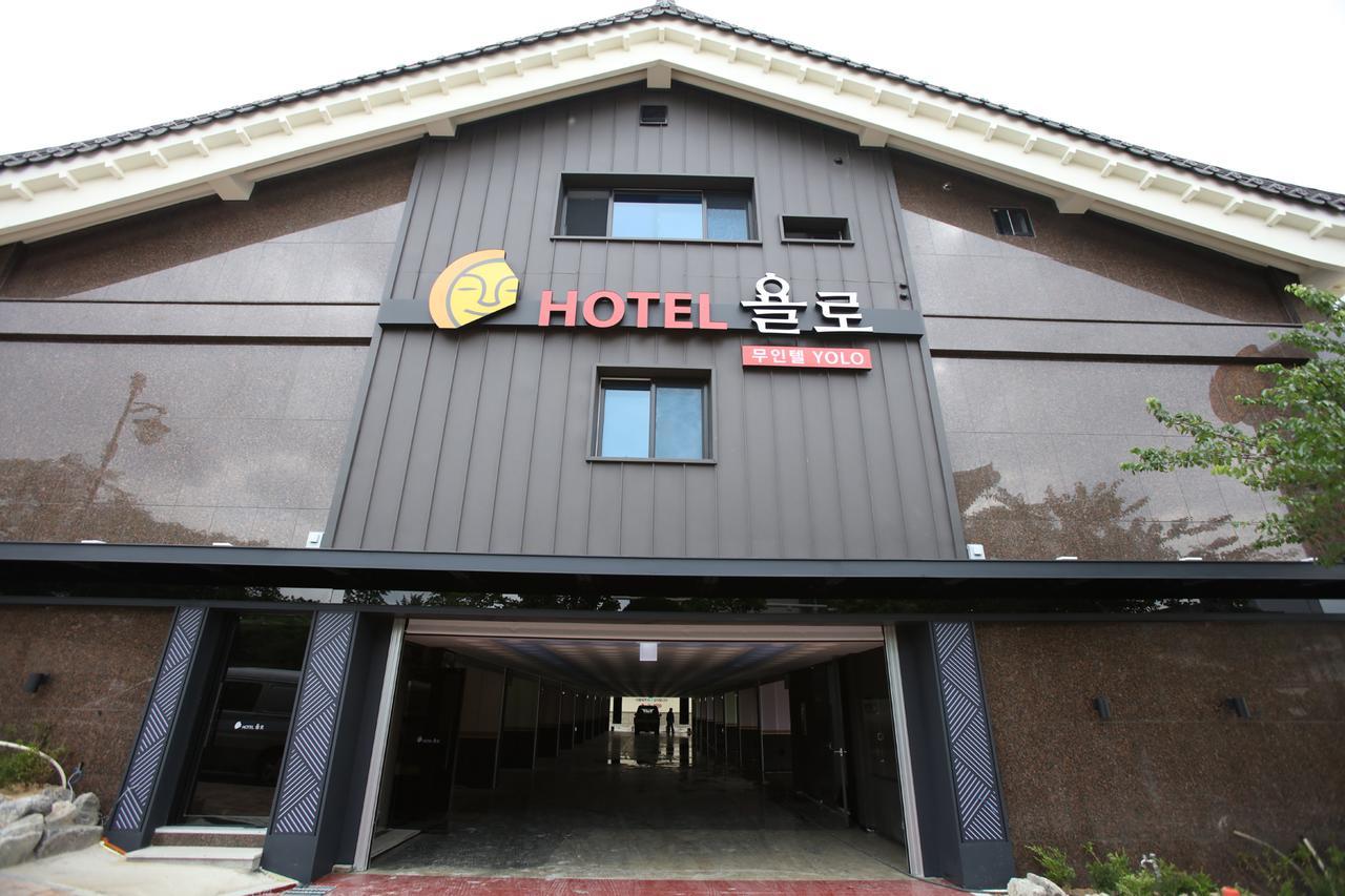 Hotel Yolo Chongnae-dong Bagian luar foto